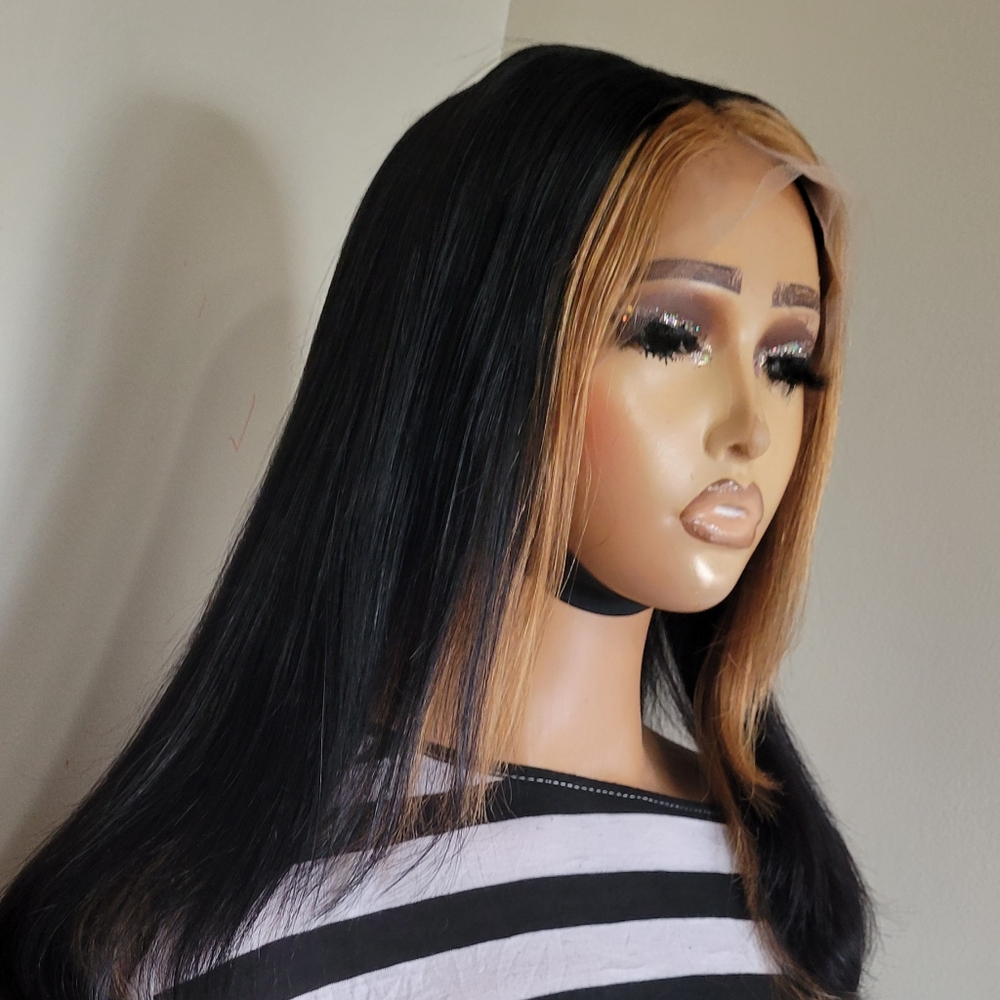 Stylish Black and Brown Wig